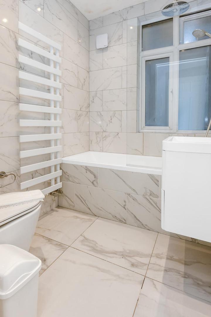 Outstanding 2 Bed Apartment In Central Camden Sleeps 6 Londres Extérieur photo